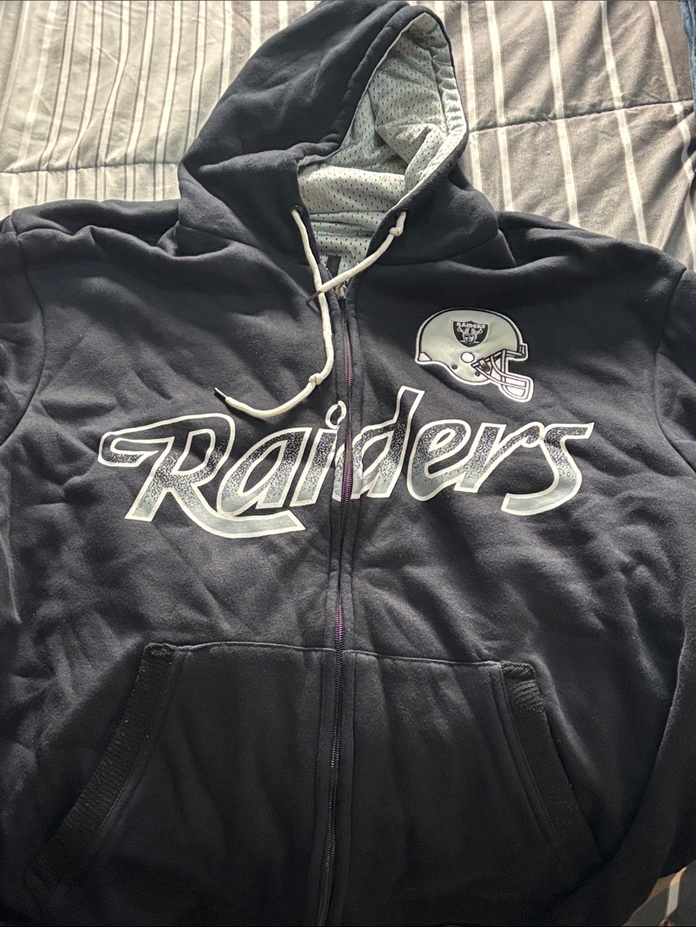 Las Vegas Raiders Black Full-Zip Hoodie with Helmet Logo